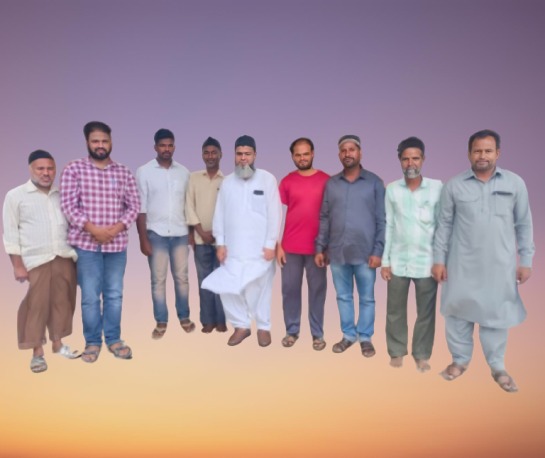 group people volunteering